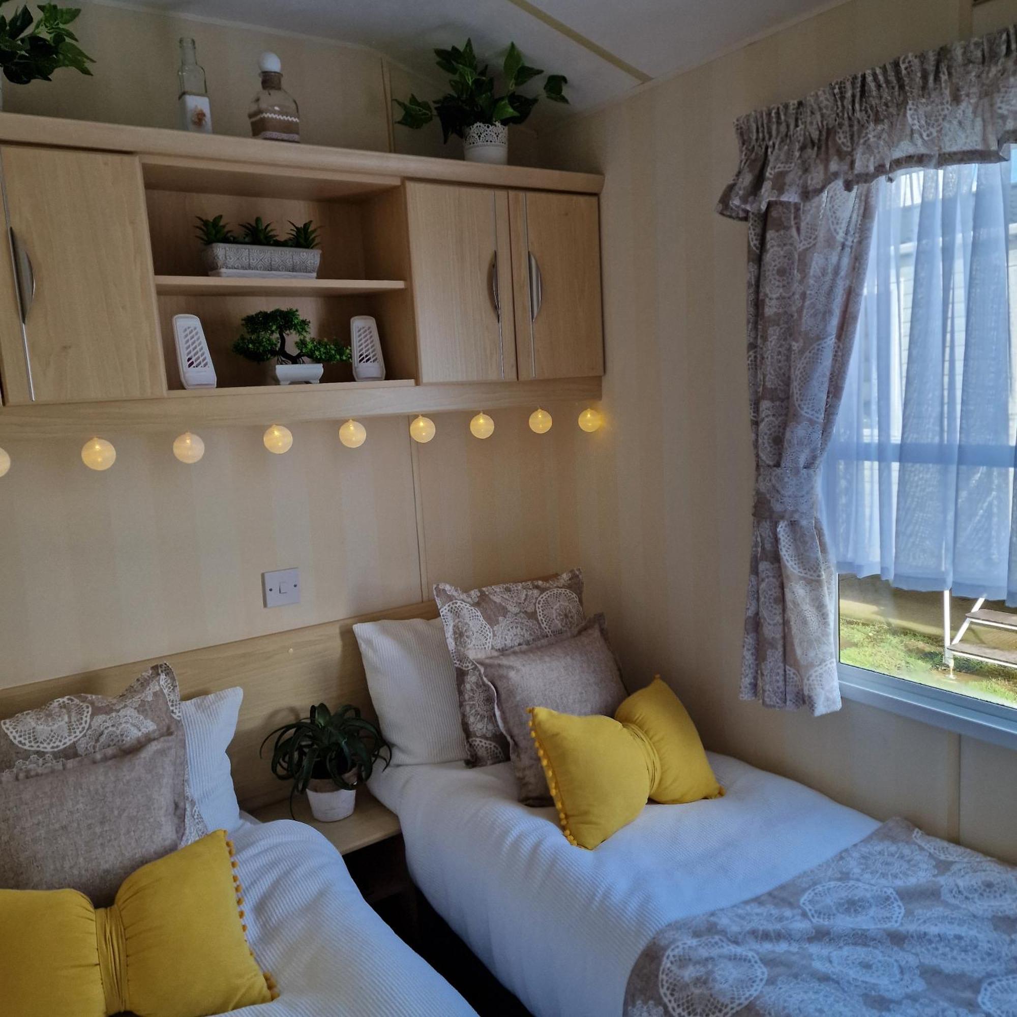 Sunshine Atlas Glamping Retreat Jaywick Sands Екстериор снимка